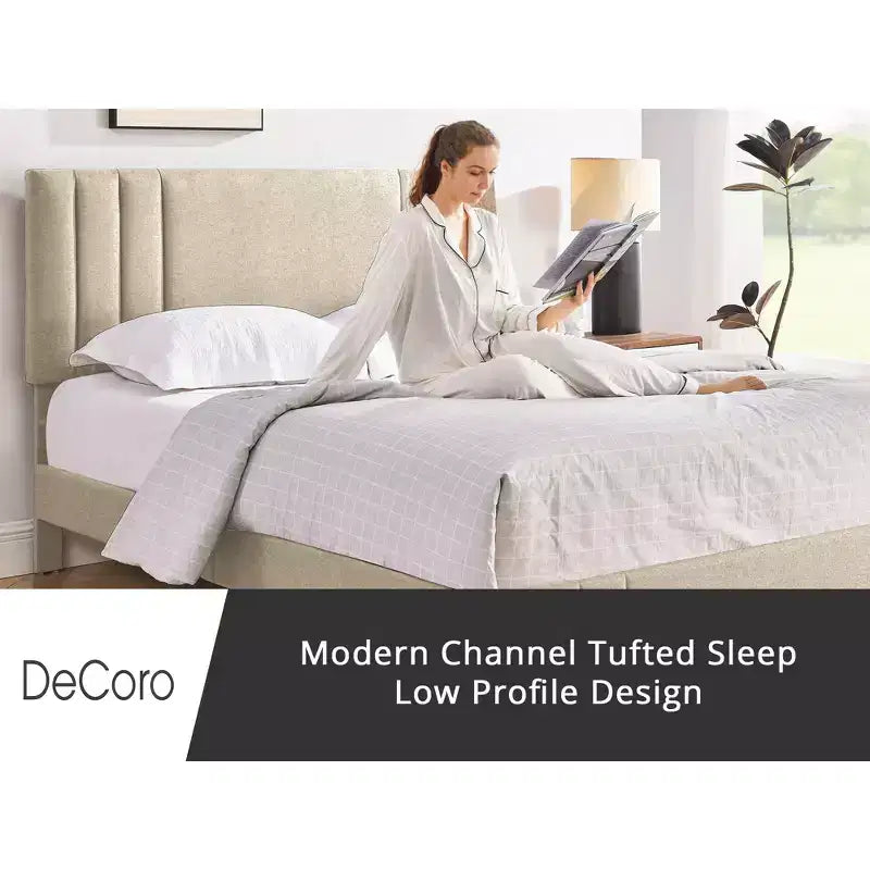 Letto a piattaforma moderno imbottito con bottoni