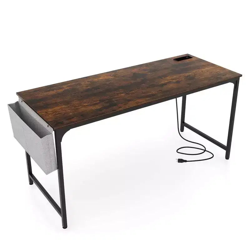 Scrivania moderna da 152 cm con stazione di ricarica, tasca portaoggetti e gancio per cuffie, marrone